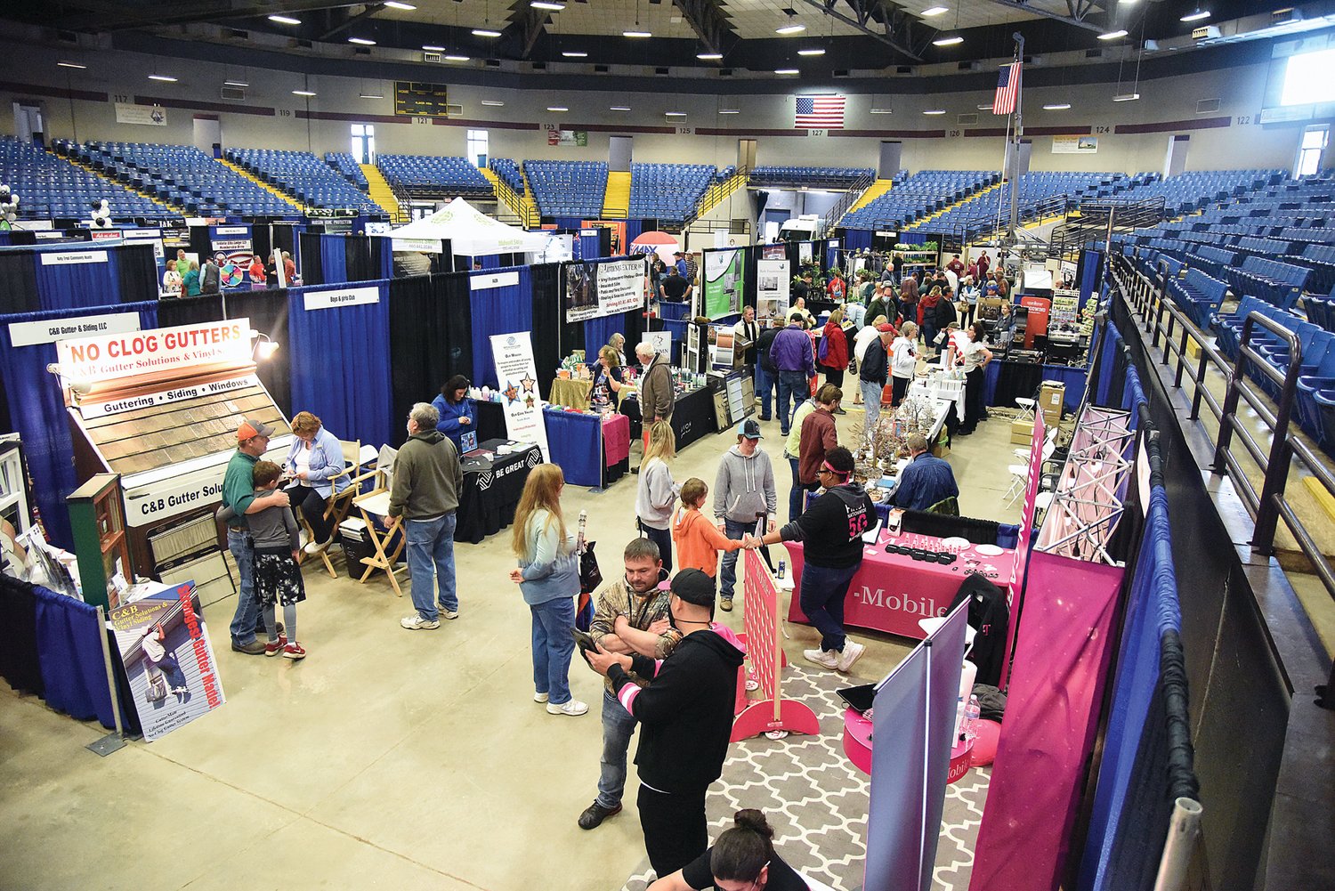 Around 12.30 p.m. Saturday, close to 725 people visited the Home and Garden Show at the Mathewson Exhibition Center. By the end of the day, 1,500 people had attended the event that had nearly 70 vendors participating in the show.